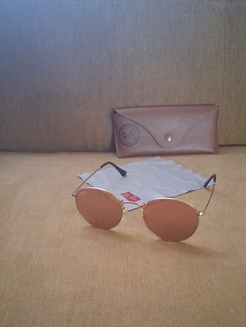 Ray-Ban Round Metal Sunglasses Gold Frame with Brown Lenses